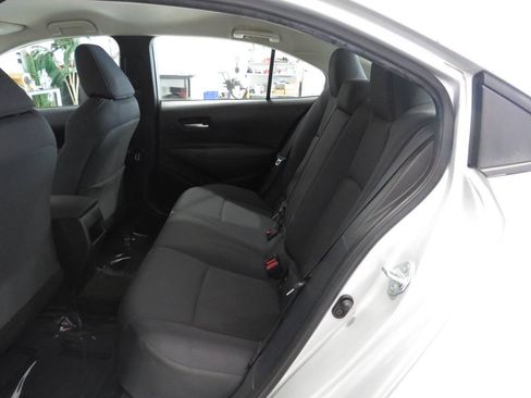 Used 2021 Toyota Corolla LE w/ Carpet Mat Package (TMS) FWD image 12