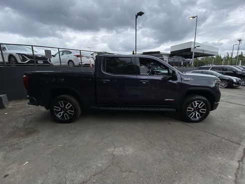 Used 2024 GMC Sierra 1500 AT4 w/ Technology Package AWD/4WD image 7