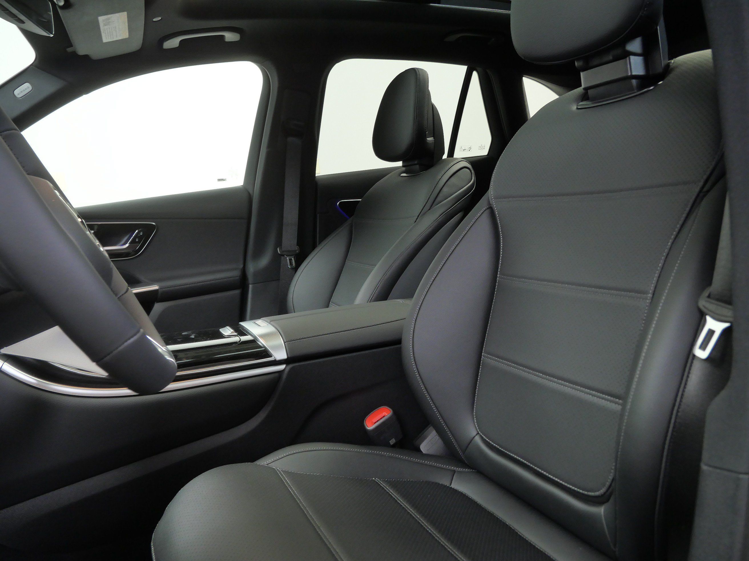 New 2026 Mercedes-Benz GLC 300 4MATIC image 8