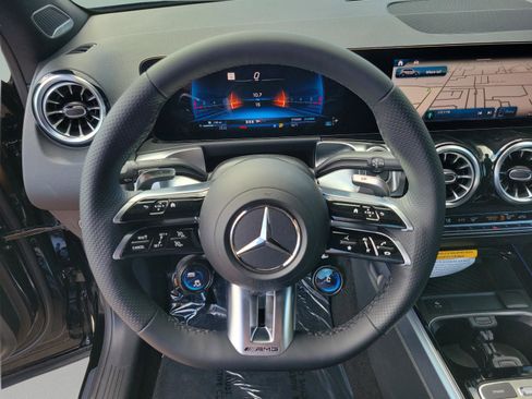New 2026 Mercedes-Benz GLB 35 AMG 4MATIC image 30