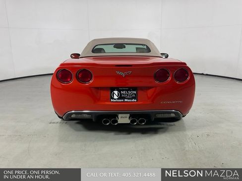 Used 2012 Chevrolet Corvette Grand Sport w/ 3LT Preferred Equipment Group RWD image 7