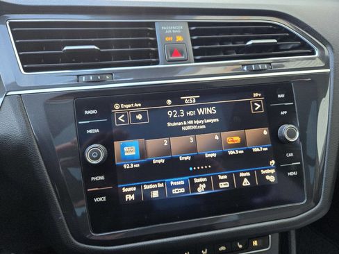 Used 2021 Volkswagen Tiguan SEL w/ 3-Row Tiguan MDO Package image 17