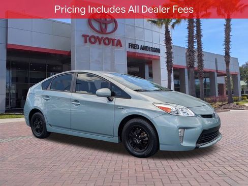 Used 2015 Toyota Prius Two FWD image 1