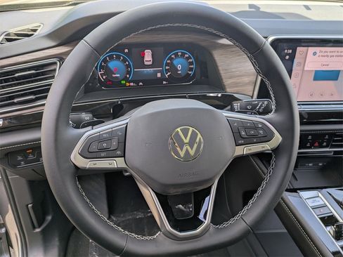 New 2025 Volkswagen Atlas SEL image 17