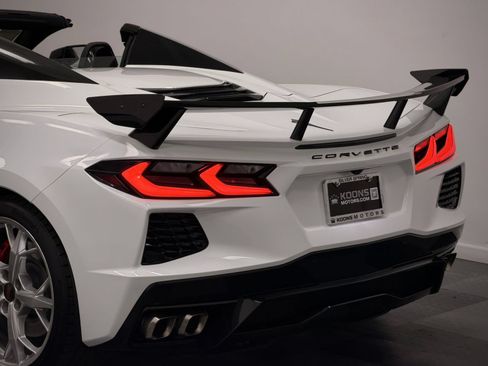 Used 2022 Chevrolet Corvette Stingray Preferred Conv w/ Z51 Performance Package RWD image 12