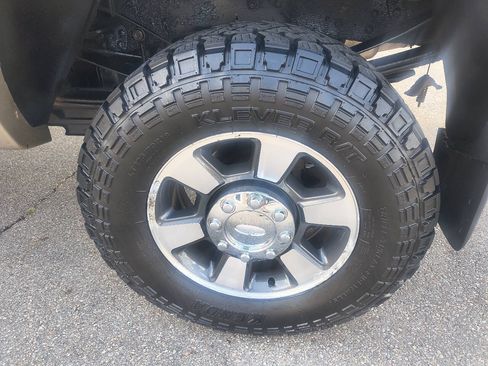 Used 2011 Ford F350 Lariat w/ Chrome Pkg AWD/4WD image 11