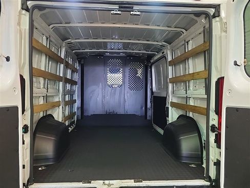 Used 2025 RAM ProMaster 2500 w/ U-Haul Equipment Group FWD image 5