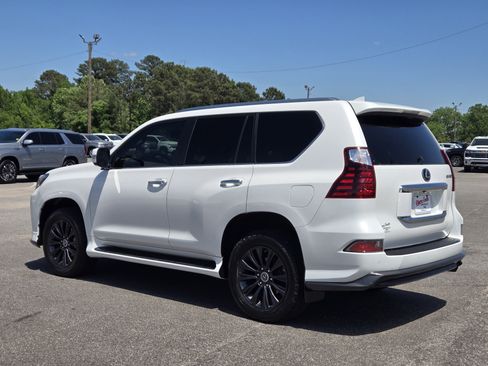 Used 2021 Lexus GX 460 Luxury w/ Sport Design Package AWD/4WD image 12