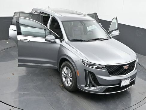 New 2025 Cadillac XT6 Luxury image 54