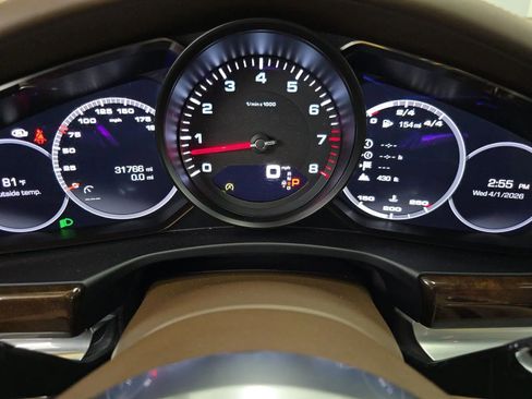 Used 2018 Porsche Panamera 4 Executive w/ Dark Walnut Interior Package image 5