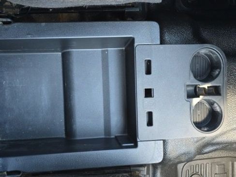 Used 2018 Ford F350 Lariat w/ Chrome Package image 18