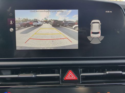 New 2025 Kia Niro EX image 17