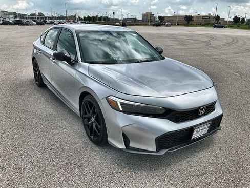 Used 2025 Honda Civic Sport image 12