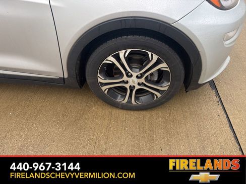 Used 2019 Chevrolet Bolt Premier w/ Infotainment Package image 25