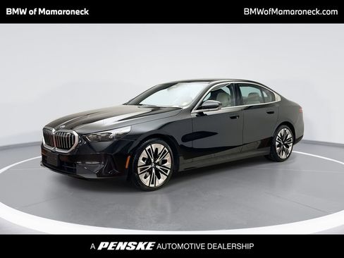 Certified 2024 BMW 530i xDrive 530i xDrive w/ Premium Package image 1