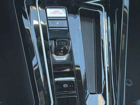 New 2026 Volkswagen GTI SE FWD image 18