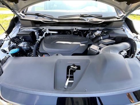 New 2026 Honda Odyssey Touring image 16