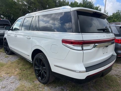 Used 2023 Lincoln Navigator L Reserve AWD/4WD image 4