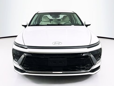 Used 2025 Hyundai Sonata SEL image 2