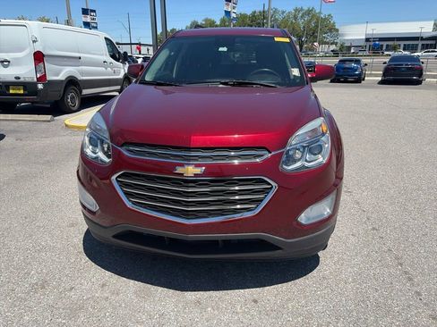 Used 2017 Chevrolet Equinox LT w/ Convenience Package FWD image 3