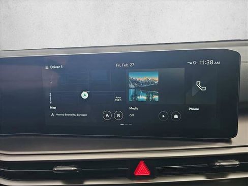 Used 2024 Kia Sorento S w/ Panoramic Sunroof Package image 20