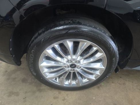 Used 2023 Ford Edge Titanium w/ Equipment Group 301A AWD/4WD image 8