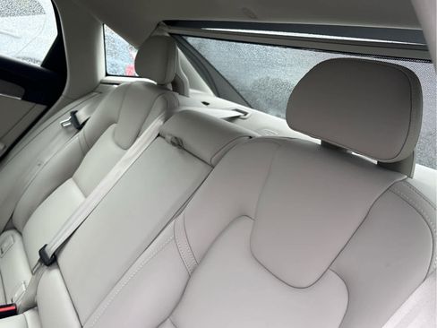 Used 2025 Volvo S90 B6 Ultra w/ Protection Package Premier image 19