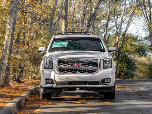 Used 2018 GMC Yukon Denali w/ Denali Ultimate Package image 33