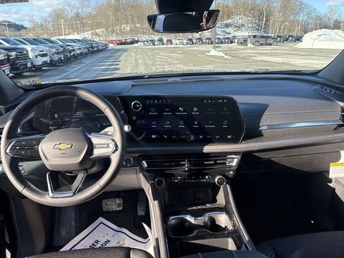 New 2026 Chevrolet Traverse LT w/ Sun and Wheel Package image 21