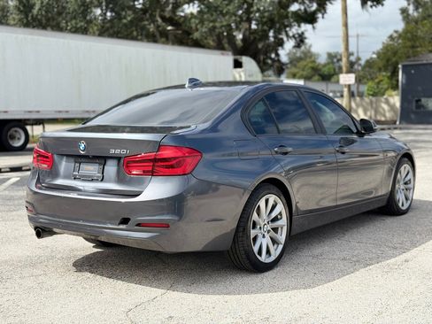 Used 2018 BMW 320i 320i Sedan image 5