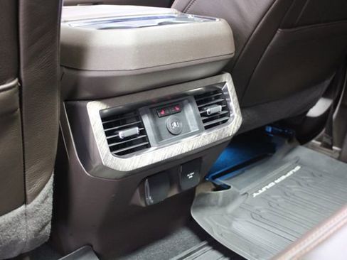 Used 2024 Ford F250 King Ranch w/ Tremor Off-Road Package AWD/4WD image 19