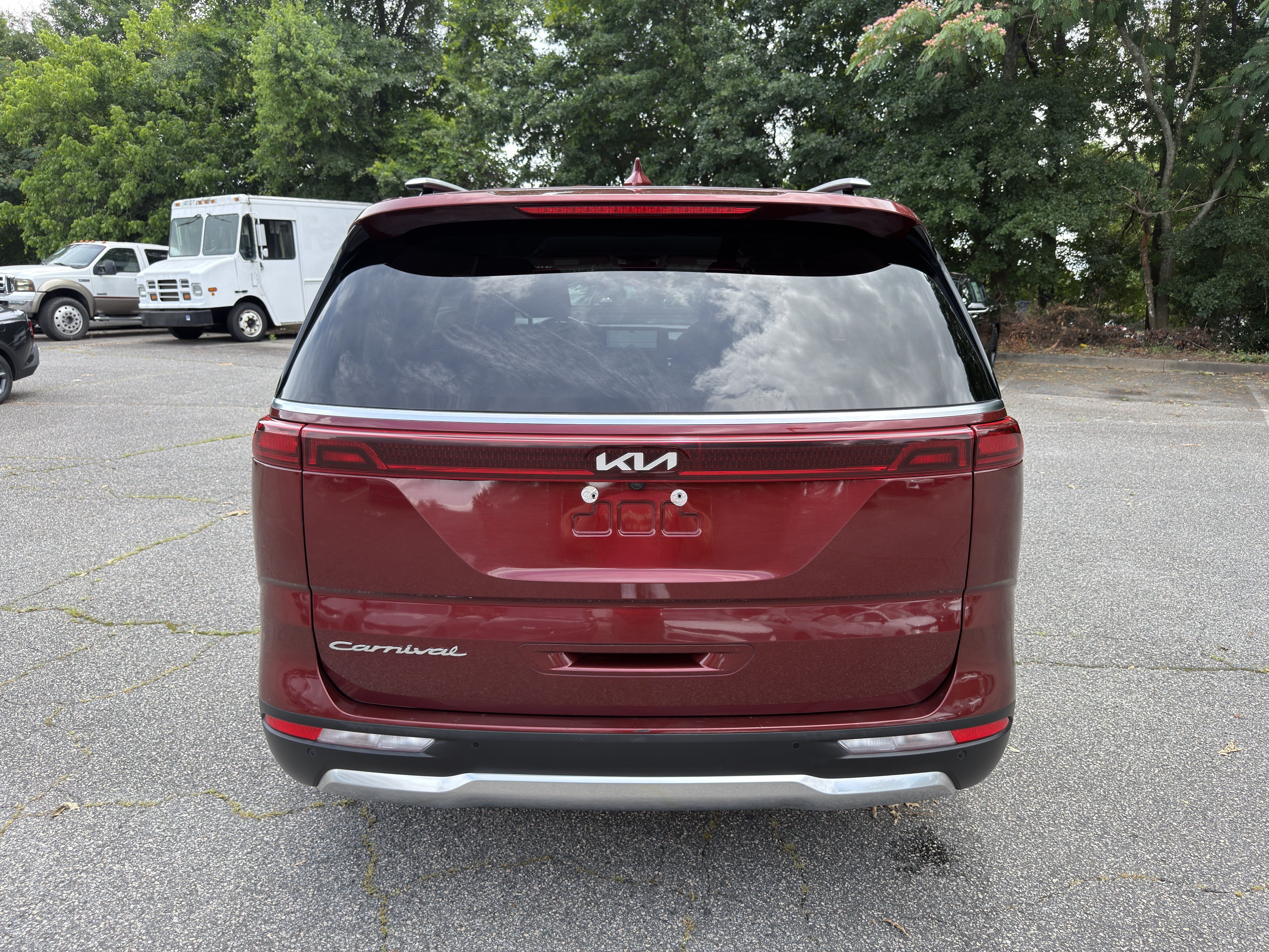 Used 2022 Kia Carnival SX FWD image 6