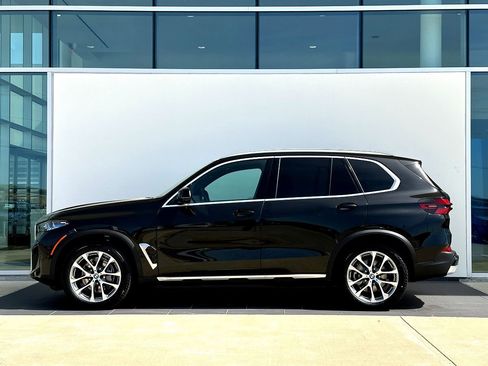 New 2026 BMW X5 sDrive40i w/ Premium Package image 8
