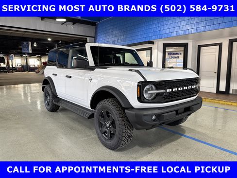 New 2025 Ford Bronco Outer Banks w/ Black Appearance Package image 3