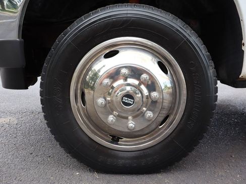 Used 2001 Ford F450 image 40