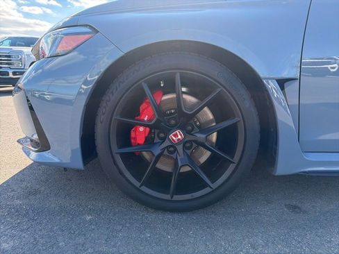 Used 2023 Honda Civic Type R image 6