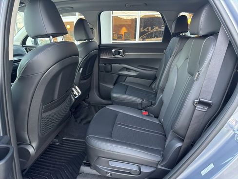 New 2025 Kia Sorento EX w/ Panoramic Sunroof Package image 24