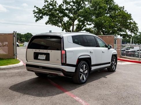 New 2026 Hyundai Ioniq 9 SEL image 7