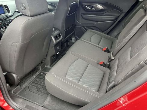 Used 2023 GMC Terrain SLE w/ Driver Convenience Package image 14