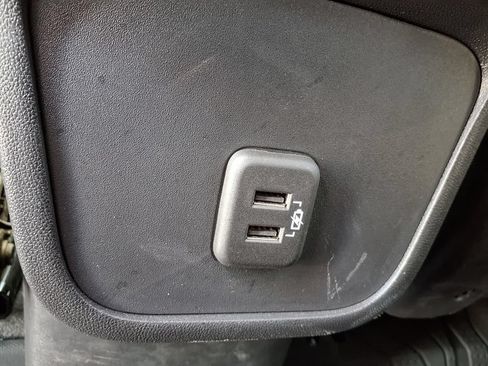 Used 2021 Chevrolet Equinox LT FWD image 26
