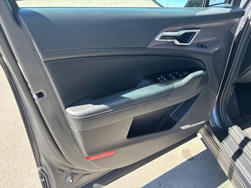 Certified 2025 Kia Sportage SX Prestige AWD/4WD image 6