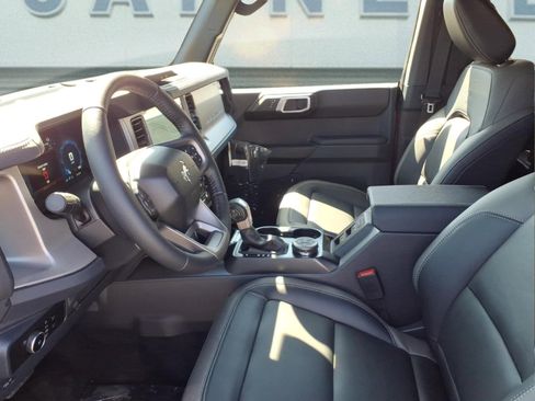 New 2026 Ford Bronco Outer Banks AWD/4WD image 10