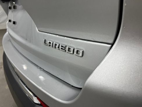 Used 2024 Jeep Grand Cherokee L Laredo RWD image 18