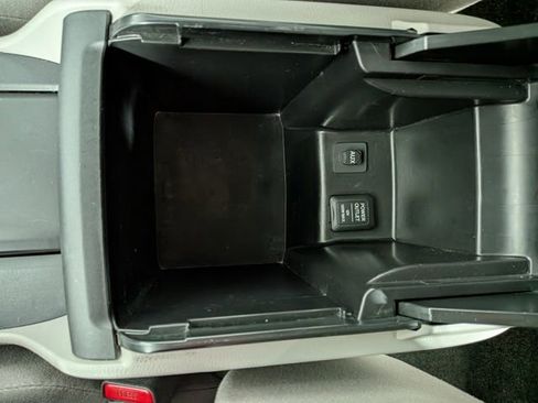 Used 2010 Honda Accord LX-P image 21