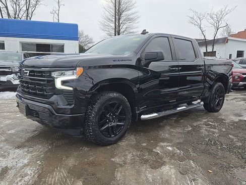 Used 2022 Chevrolet Silverado 1500 RST w/ Convenience Package II image 3