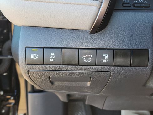 Used 2023 Toyota Camry XSE image 15