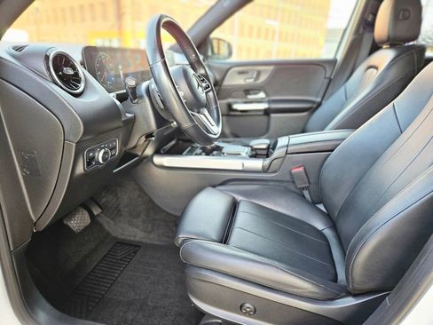 Certified 2021 Mercedes-Benz GLB 250 4MATIC image 15