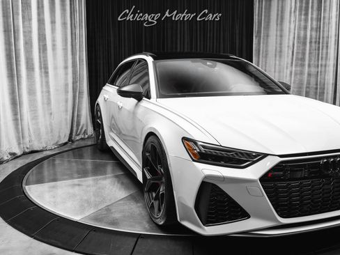 Used 2024 Audi RS 6 performance image 54