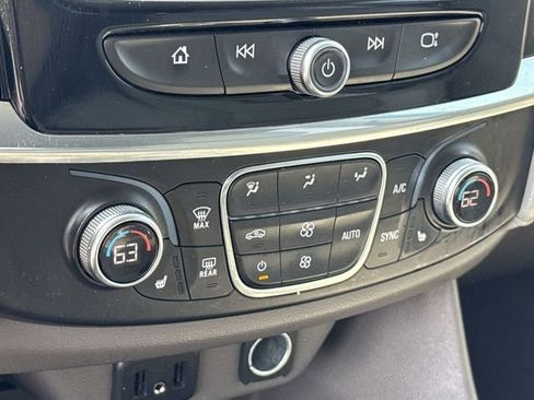 Used 2018 Chevrolet Traverse LT w/ LPO, Cargo Package image 21