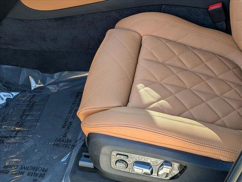 New 2026 BMW X5 xDrive40i w/ Climate Comfort Package image 4